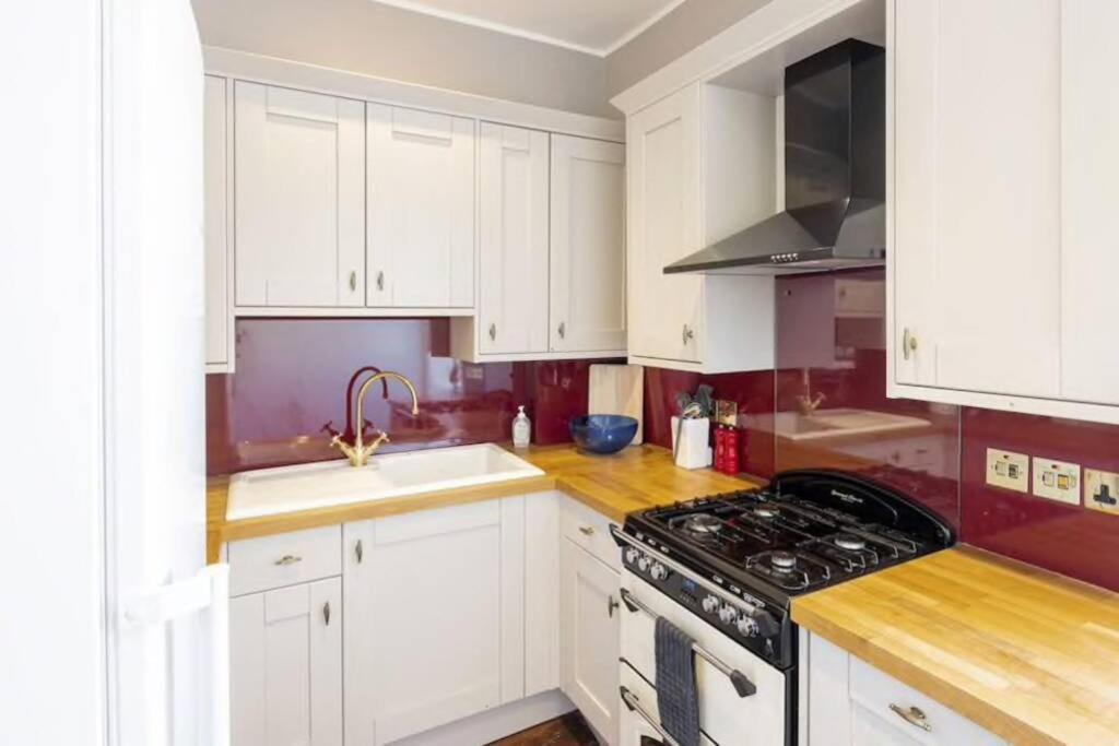 Georgian Apartment Located In The Center Of Bath. Exteriér fotografie
