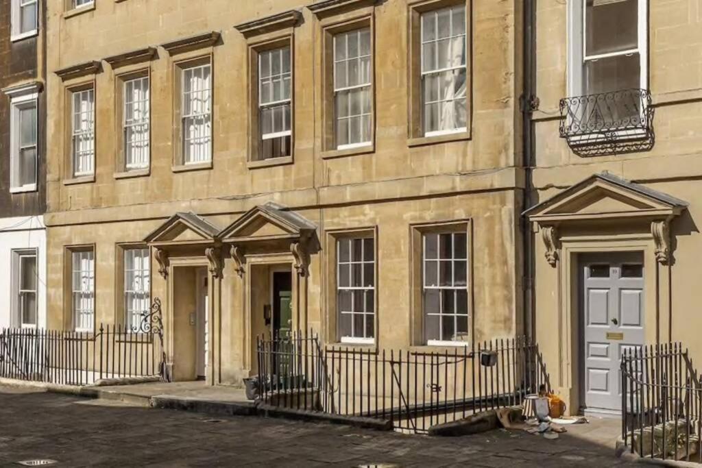 Georgian Apartment Located In The Center Of Bath. Exteriér fotografie